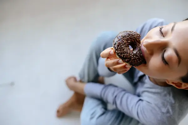 برای کاهش میل به شیرینی چه بخوریم؟